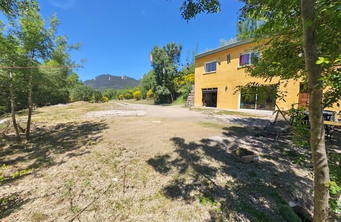   Rare ! Villa d'architecte sans vis-à-vis : Séjour XXL, atelier de 30 m² et vue à 180° sur 3300 m² de nature — photo 3