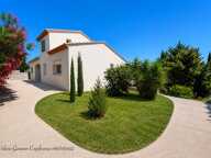Villa méditerranéenne à vendre 5 pièces-JUVIGNAC (34)-197 m²utiles–3,4 chambres-sous-sol 182m2-garage double-Piscine — photo 2