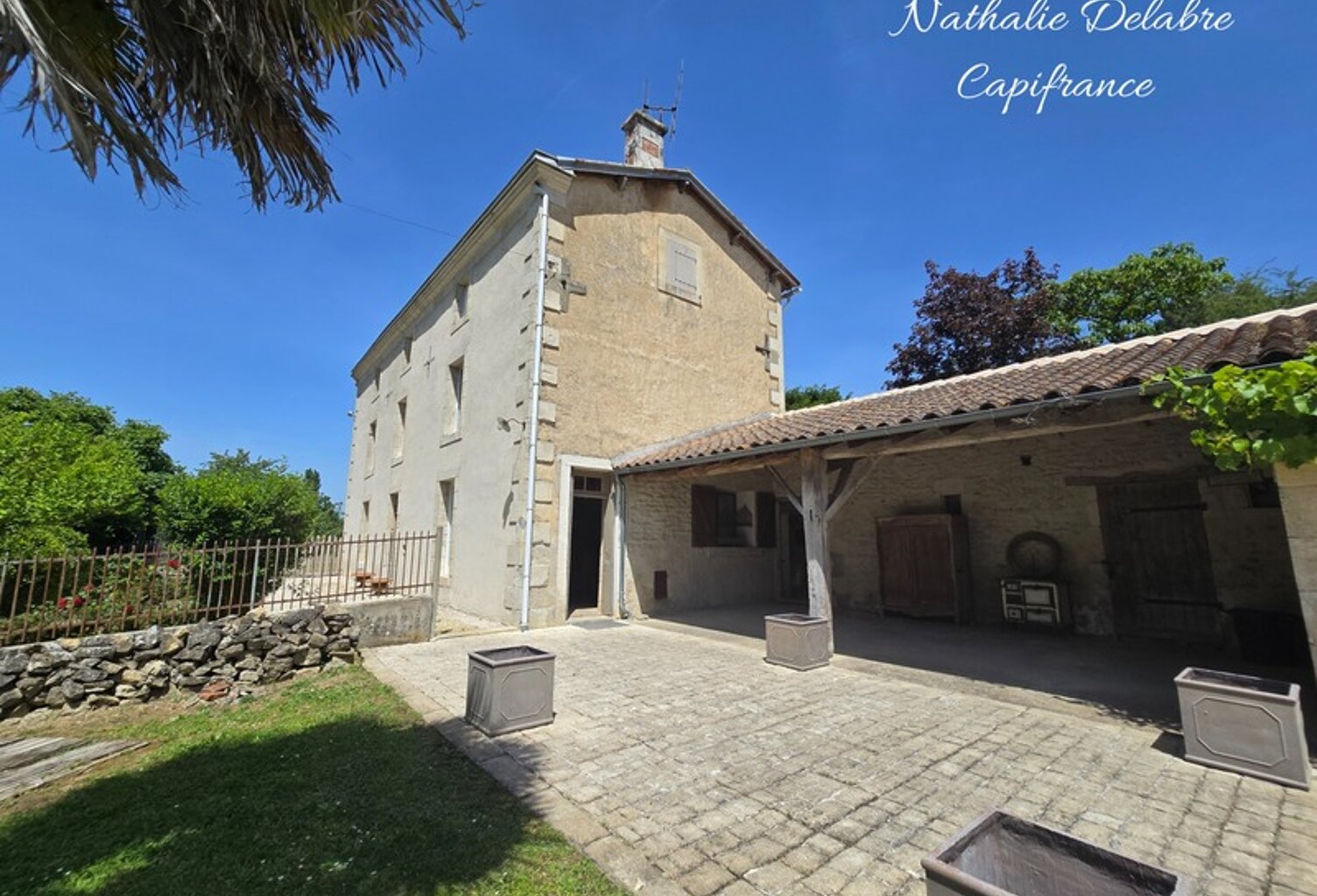 Maison à vendre 6 pièces NANTEUIL (79) — photo 1
