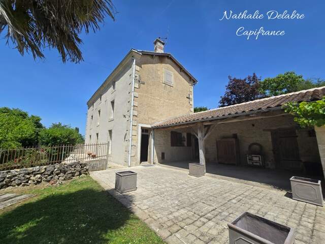 Maison à vendre 6 pièces NANTEUIL (79) — photo du bien