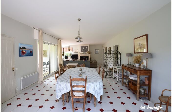 Maison à vendre 9 pièces LES PORTES EN RE (17), 7 chambres, à 2' des plus belles plages — photo 3