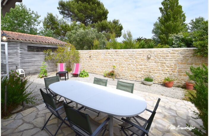 Maison à vendre 9 pièces LES PORTES EN RE (17), 7 chambres, à 2' des plus belles plages — photo 5