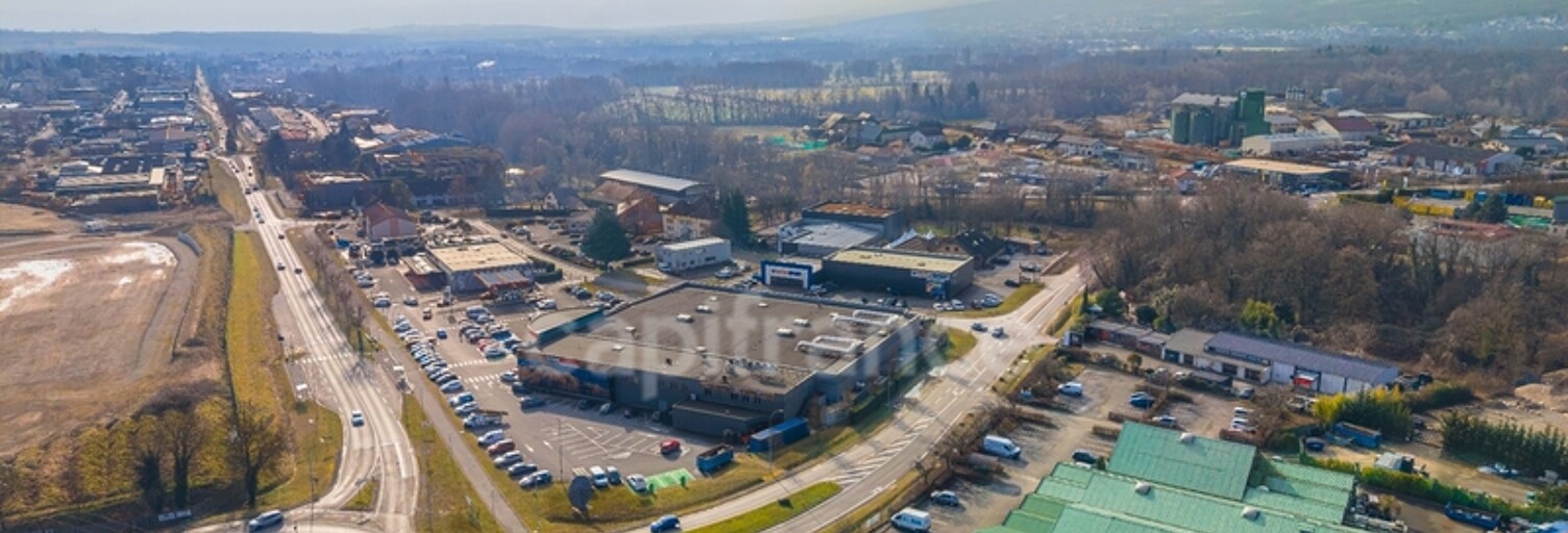 Terrain  2500 m² à vendre à Saint-Genis-Pouilly (01630)