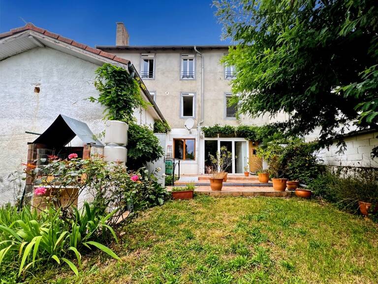Maison à vendre 10 pièces au centre de CASTELNAU MAGNOAC (65) — photo 1
