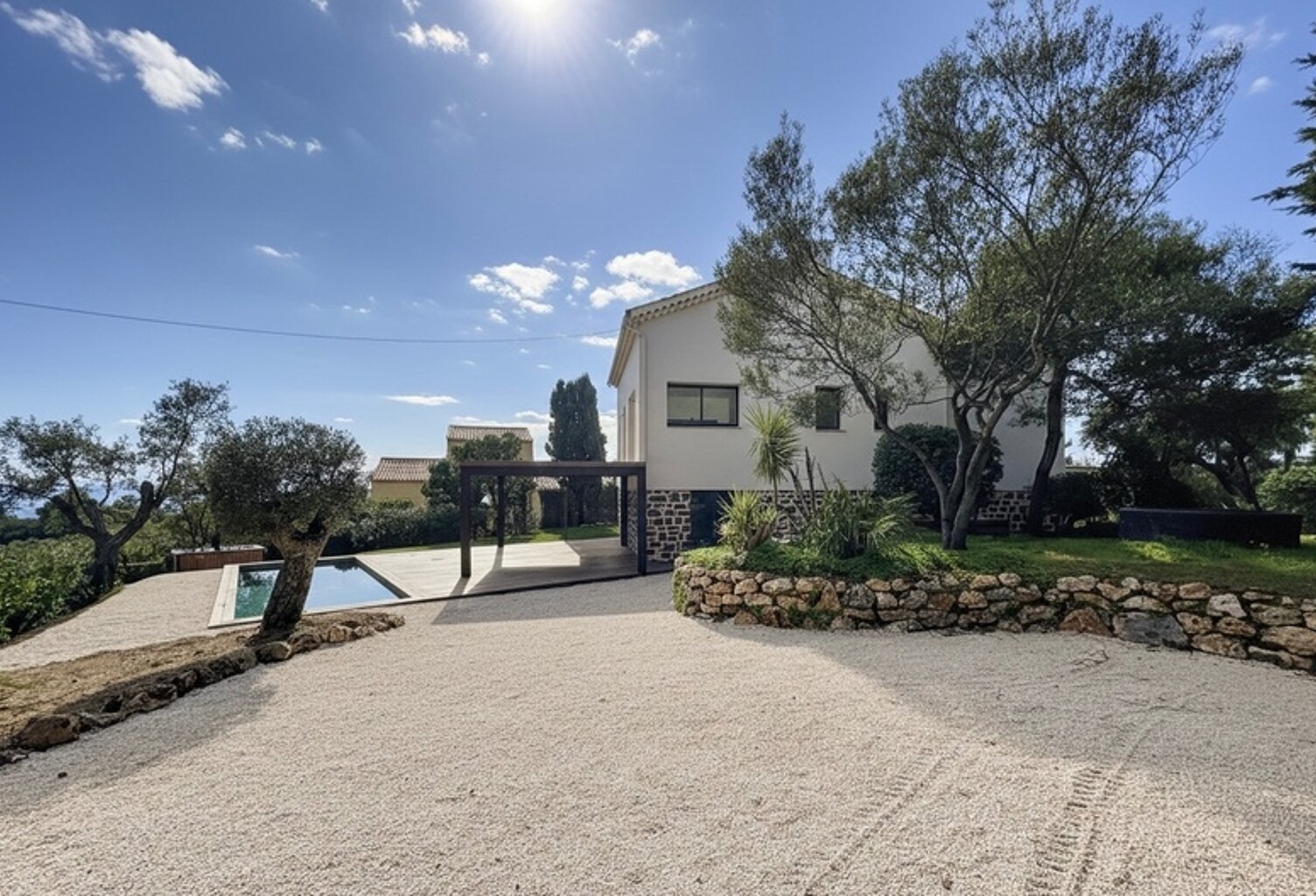 Propriété d’exception avec vue mer - LES ISSAMBRES (83) — photo 1