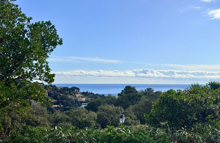 Propriété d’exception avec vue mer - LES ISSAMBRES (83) — photo 3