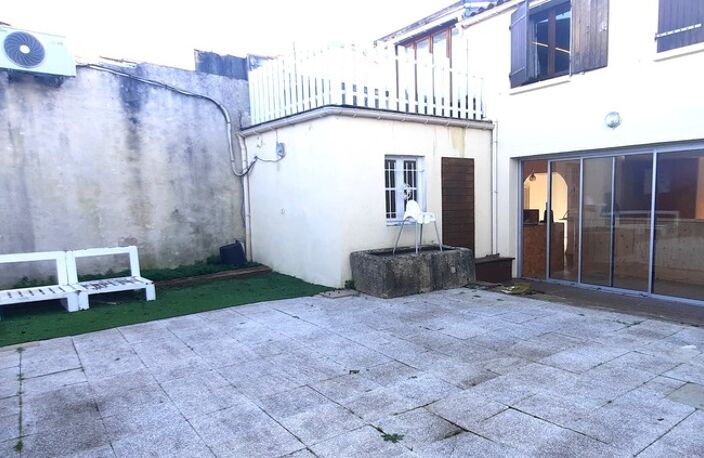 A LOUER local commercial 112m2 avec patio, Aytré - La Rochelle, Dpt Charente Maritime (17) — photo 4