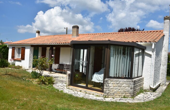 Ile d'Oléron, Maison à vendre 6 pièces SAINT PIERRE D'OLERON (17) 210 000€ — photo 2