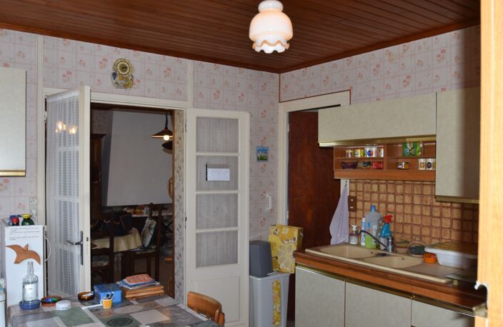 Ile d'Oléron, Maison à vendre 6 pièces SAINT PIERRE D'OLERON (17) 210 000€ — photo 4