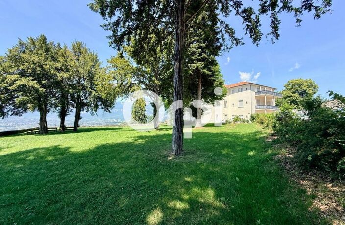 À vendre – Appartement T2 d’exception au cœur d’un ancien château réhabilité – La Combe de Lancey — photo 3