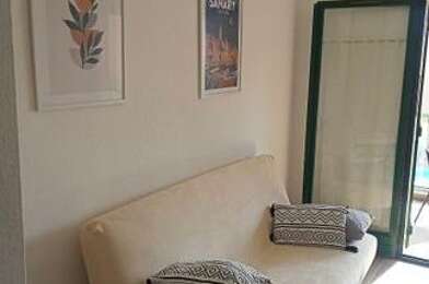 Appartement 1 pièces 700 €