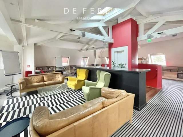 Boulogne Immeuble indépendant 624 m2, 3 niveaux, terrasses, ascenseur, 11 parkings — photo du bien