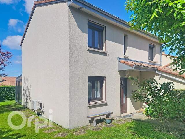Maison À Vendre — photo du bien