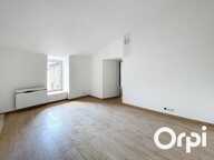 Appartement - Ville haute de Saint-Flour — photo 3