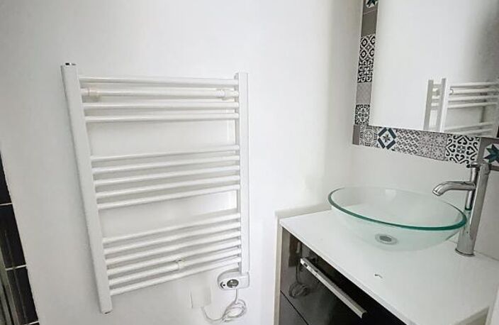 Appartement - Ville haute de Saint-Flour — photo 4