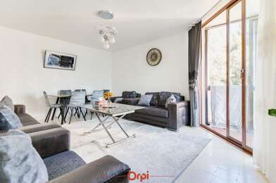 Appartement 4 pièces 136000 €