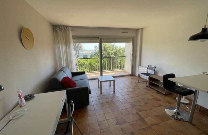 A VENDRE LA SEYNE SUR MER 83500 QUARTIER TAMARIS APPARTEMENT 3 PIECES DOUBLE TERRASSE ASCENSEUR GARAGE — photo 3