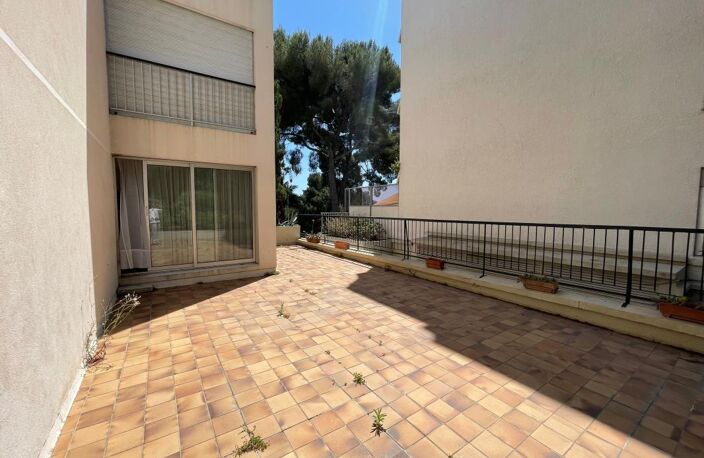 A VENDRE LA SEYNE SUR MER 83500 QUARTIER TAMARIS APPARTEMENT 3 PIECES DOUBLE TERRASSE ASCENSEUR GARAGE — photo 5