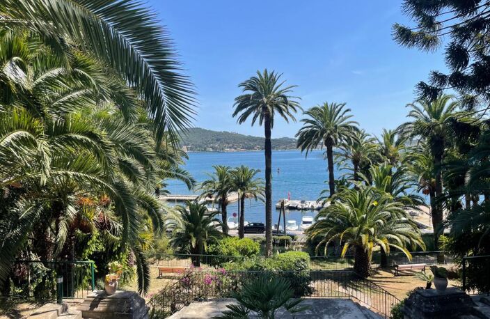 A VENDRE LA SEYNE SUR MER 83500 QUARTIER TAMARIS STUDIO TERRASSE ASCENSEUR PARKING PRIVATIF — photo 3