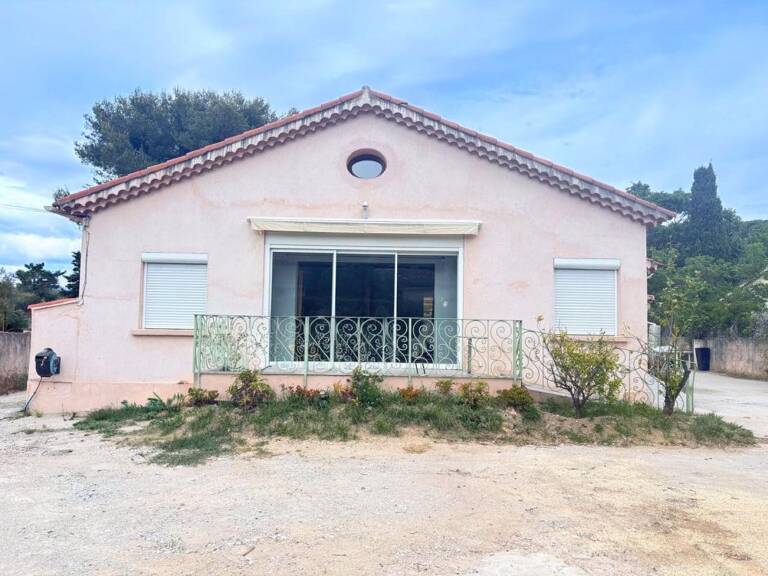 Saint-Cyr-sur-Mer, Bas de villa T4  proche mer — photo 1