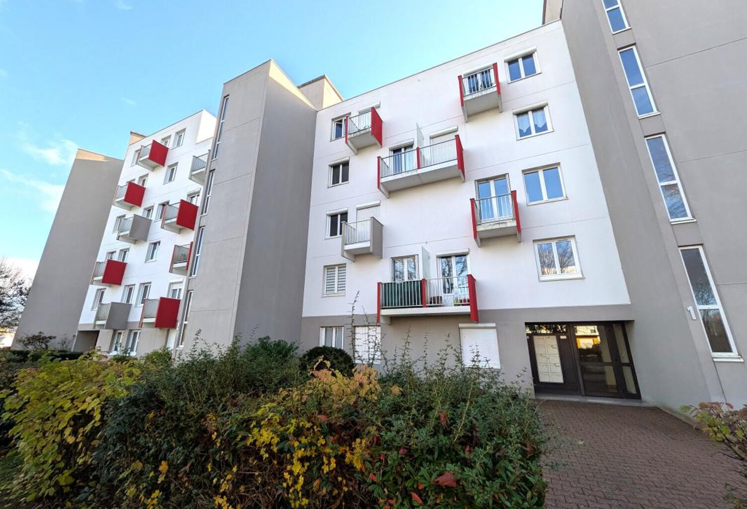 Appartement de type 3 - proche petits commerces et tram — photo 1