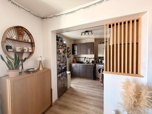 Appartement À Vendre — photo du bien