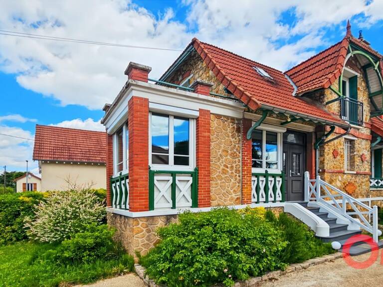 Maison À Vendre — photo 1