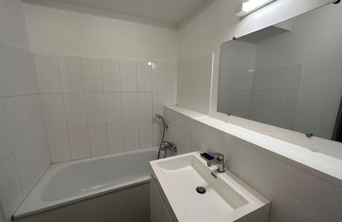 LOCATION Studio (22 m²) à CARPENTRAS - Proche Gare — photo 4