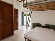 Maison avec deux Suites, Cour Fermée et Stationnement — photo 4