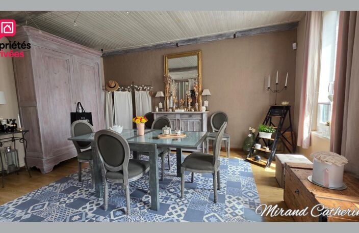 Maison de charme rénovée avec vaste suite parentale et deux garages — photo 5