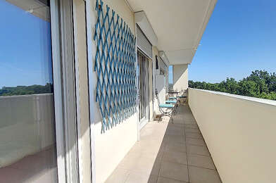 Appartement 3 pièces 270900 €