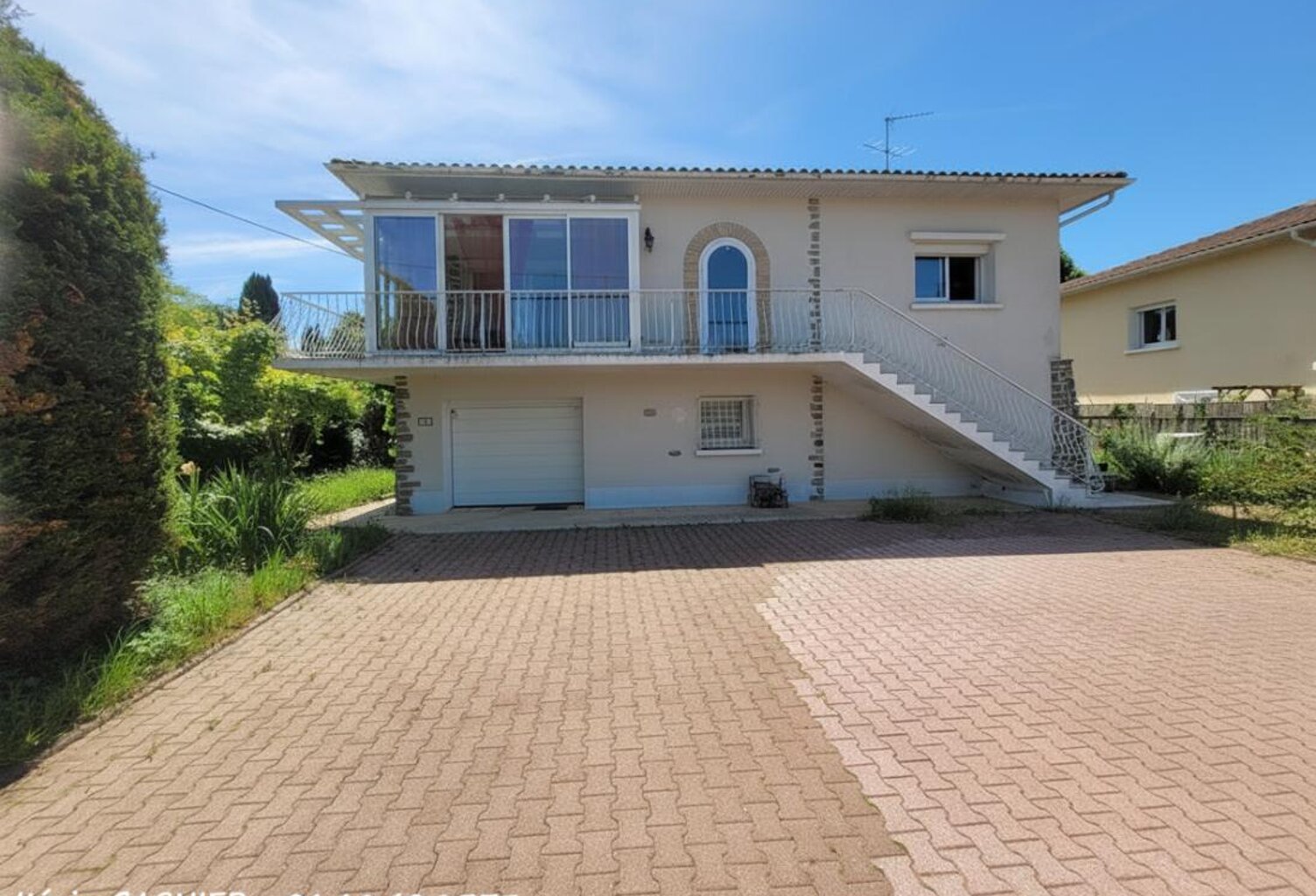 ANGOULEME (16000) : Maison familiale de 144m2 avec garage et piscine — photo 1