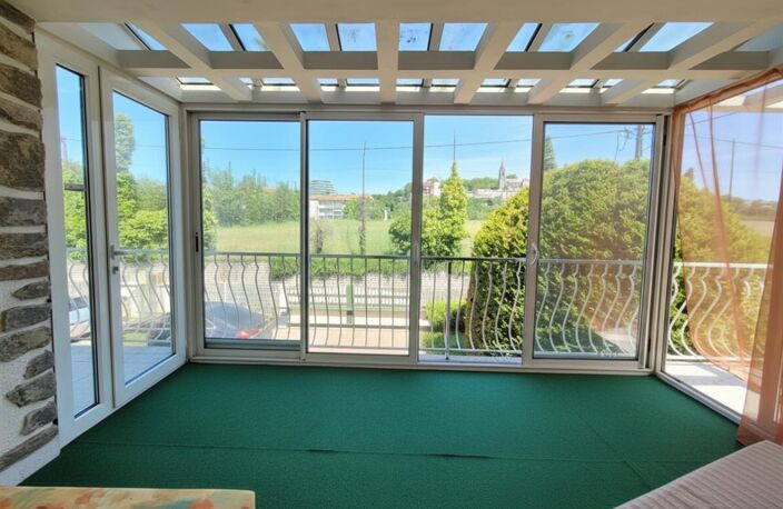 ANGOULEME (16000) : Maison familiale de 144m2 avec garage et piscine — photo 3