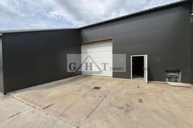 Local industriel  13985 €