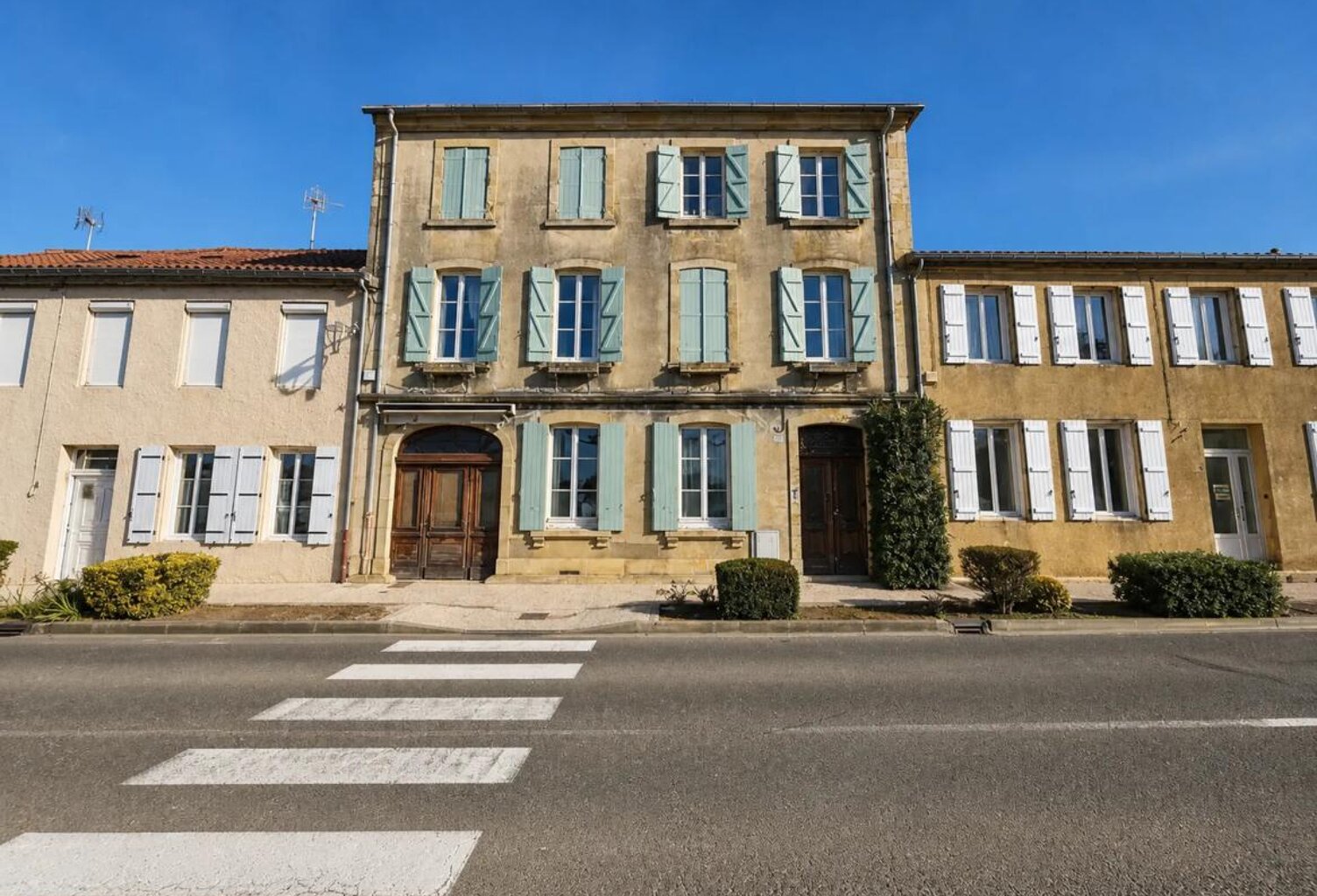 Maison de 13 pièces de 363 m² à Le Houga — photo 1