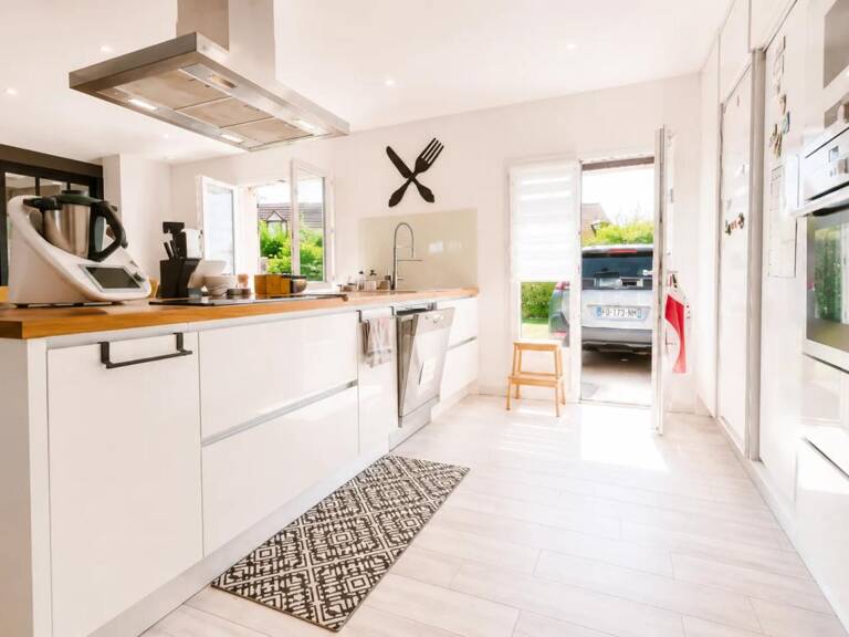 Maison moderne PLAIN PIED de 5 pièces de 110 m² à Crouy-en-Thelle (60) — photo 1