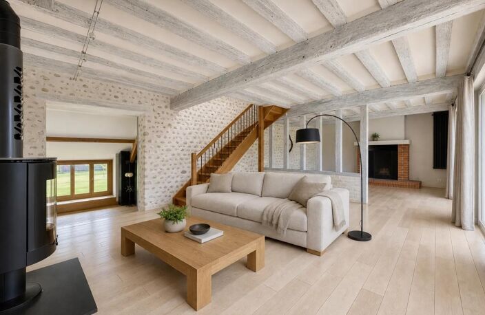 Maison de 8 pièces de 335 m² à Montlandon — photo 2