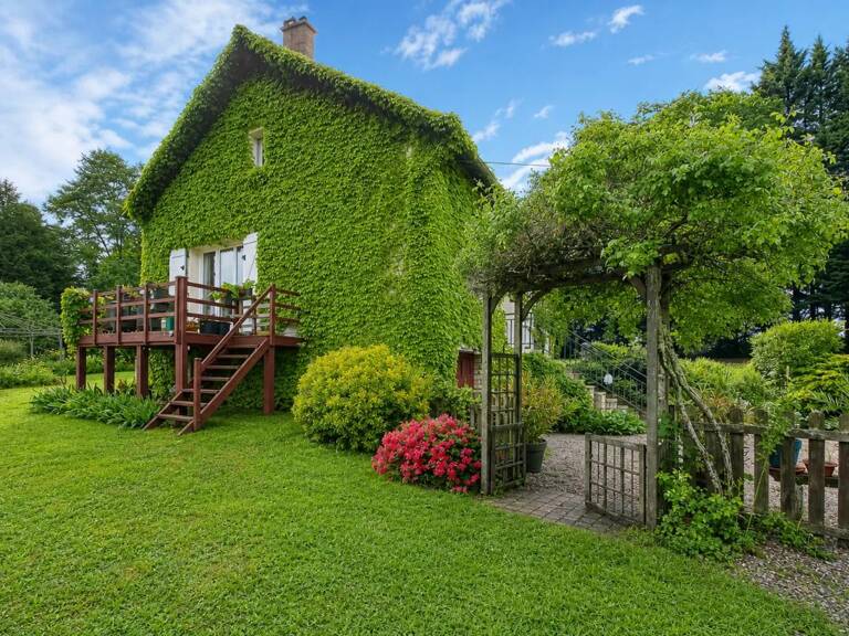 Maison de 8 pièces de 189 m² à Saint-Saturnin — photo 1