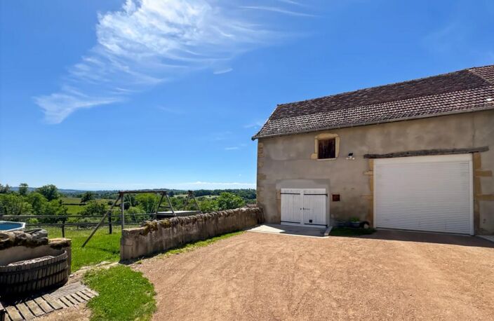 Maison de 6 pièces de 187 m² à Saint-Laurent-en-Brionnais — photo 4