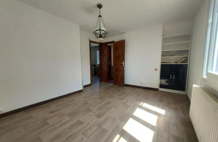 Maison de 4 pièces de 81 m² à Vierzon — photo 4