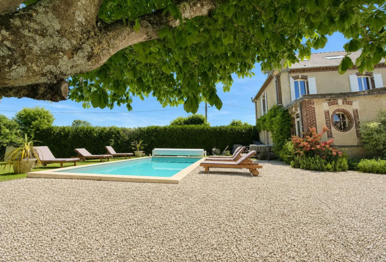 Maison de 8 pièces de 215 m² à Aix-Villemaur-Pâlis — photo 1