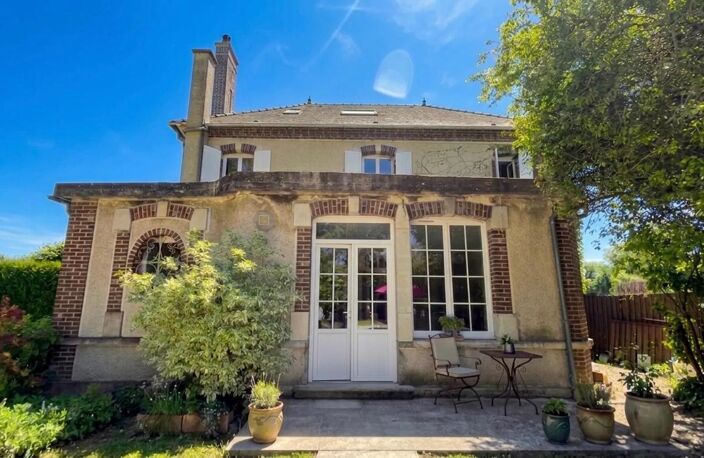 Maison de 8 pièces de 215 m² à Aix-Villemaur-Pâlis — photo 3