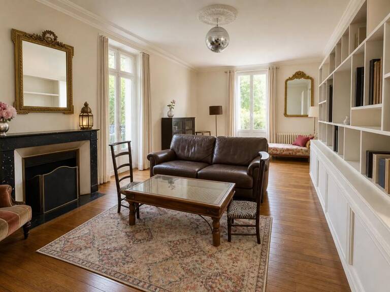 Maison de 8 pièces de 215 m² à Aix-Villemaur-Pâlis — photo 1