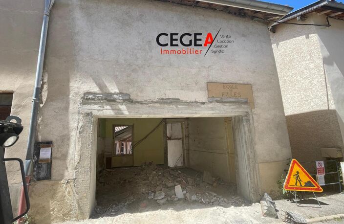 Vente maison 5 pièces 130 m² Ville-sous-Anjou (38150) — photo 2