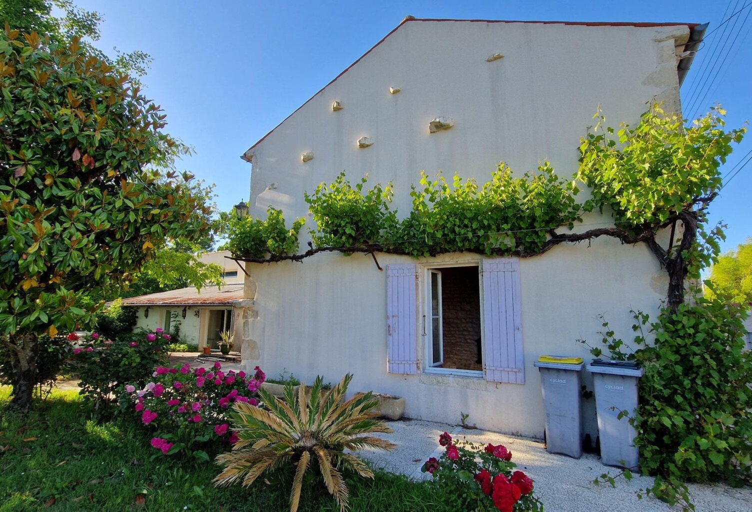 Maison spacieuse avec 3 chambres et jardin arboré. — photo 1