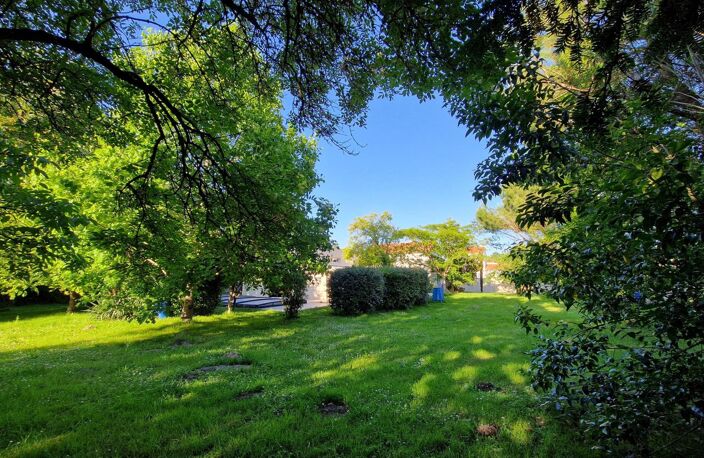 Maison spacieuse avec 3 chambres et jardin arboré. — photo 4