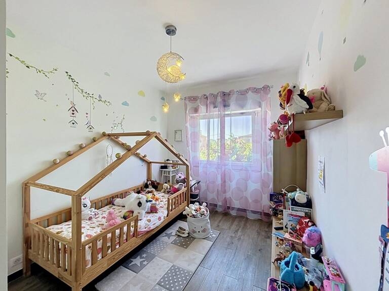 Maison divisée en 2 appartements — photo 1