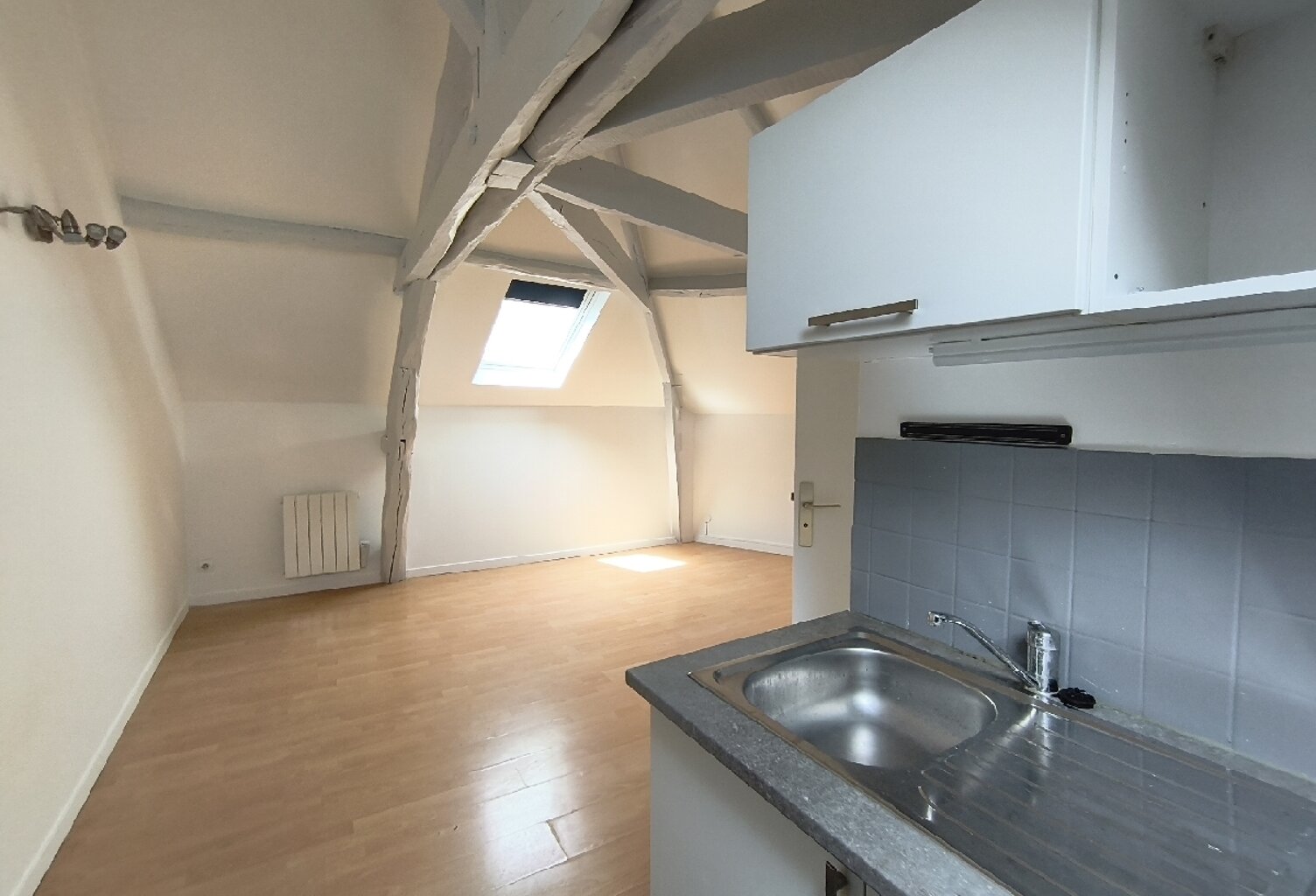 Location appartement 1 pièce 17 m² à L'Isle-Adam (95290) — photo 1