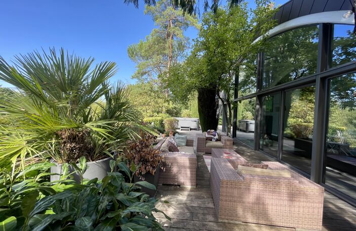 Villa contemporaine d'exception sur 2000 m2 de terrain Piscine — photo 4