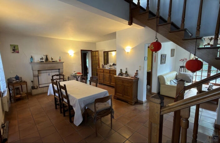 LA PENNE SUR HUVEAUNE, VILLA DE TYPE 5/6 AVEC PISCINE ET GARAGE — photo 5
